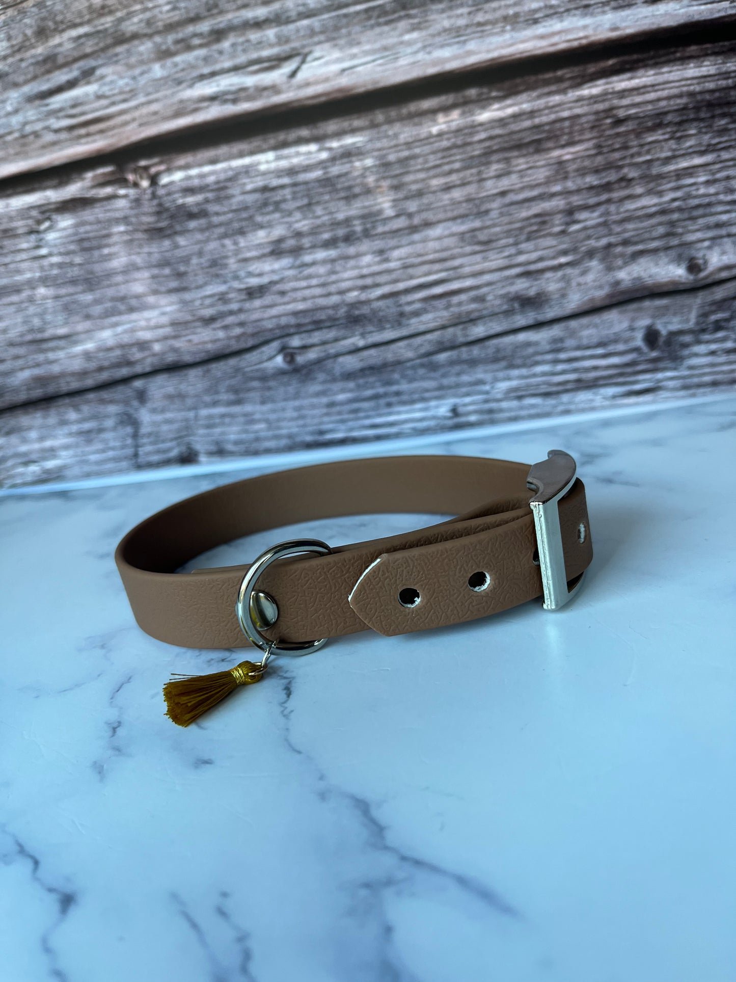 Halsband Biothane braun (HU 26-32cm)